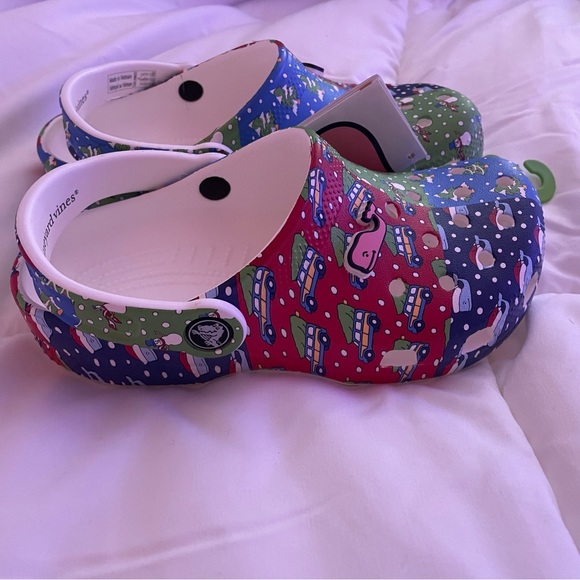Crocs Kids Classic vineyard vines Clog Junior Size 1 J1 NEW Christmas Multicolor - Picture 3 of 8